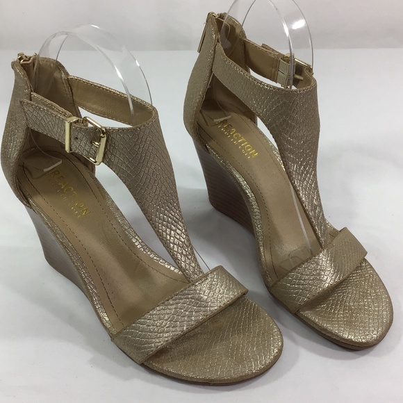 Kenneth Cole Reaction Gold Ava Brave Sandals - Picture 6 of 12
